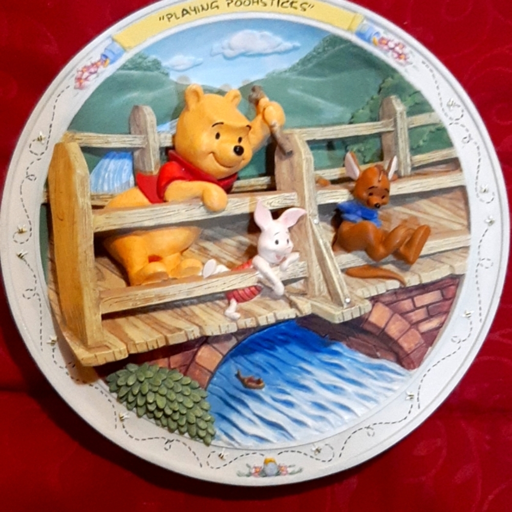 Bradford Exchange 3D Winnie the Pooh and Friends - Playing Poohsticks.